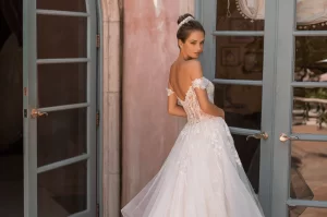 romance-wedding-dress-1-1-66358e6d67a6c-1
